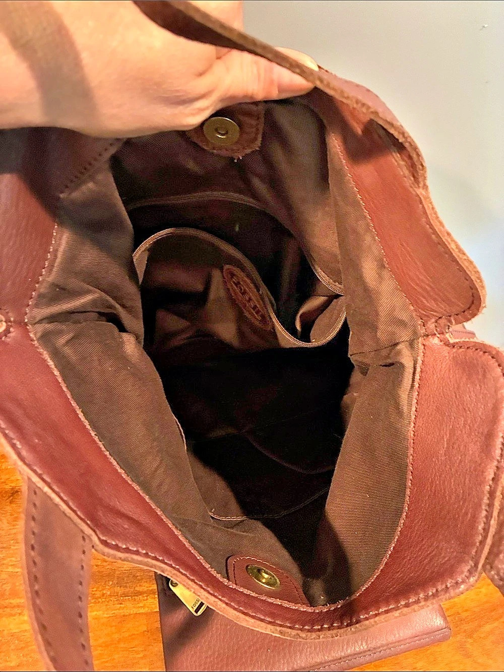 Fossil Brown Leather Shoulder Bag & Wallet - Picture 7 of 15